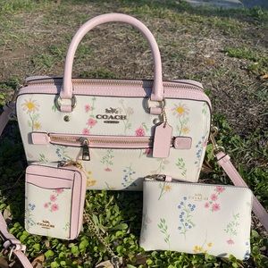 Coach floral bundle - Lot of 2 🎉